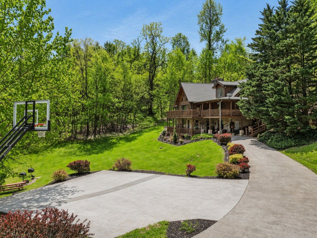 House in Sevierville, Tennessee, United States 2 - 17733517