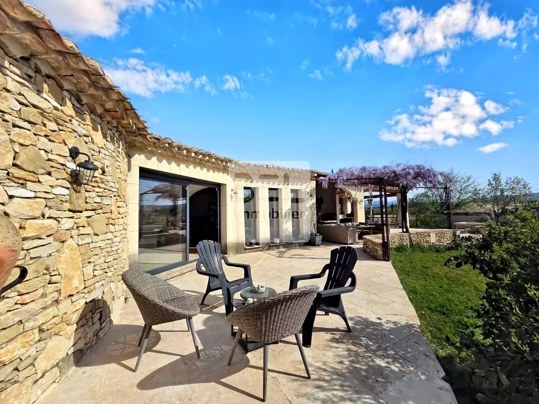Villa in Saint-Restitut, Auvergne-Rhône-Alpes, France 1 - 17733536
