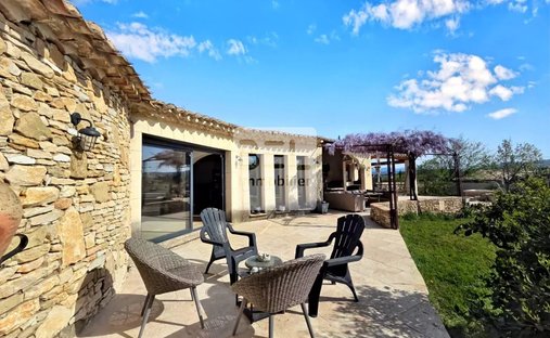 Villa a Saint-Restitut, Auvergne-Rodano-Alpi, Francia 1