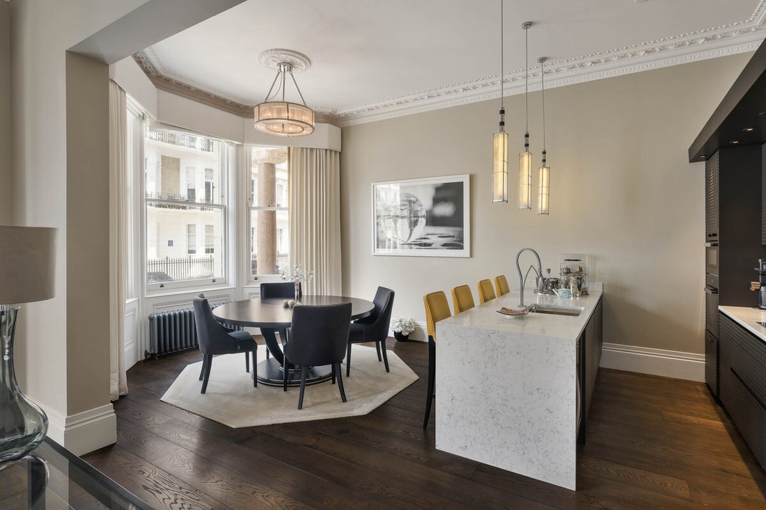 Apartment in South Kensington, Kensington And Chelsea, England 3 - 17733478