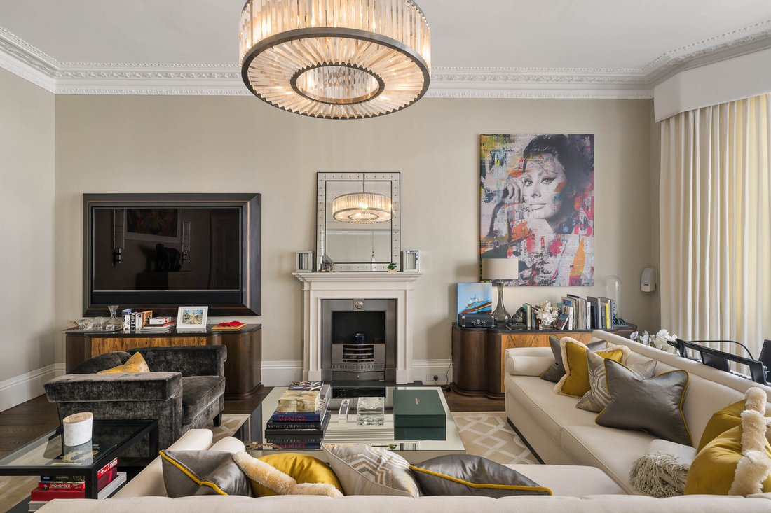 Apartment in South Kensington, Kensington And Chelsea, England 2 - 17733478