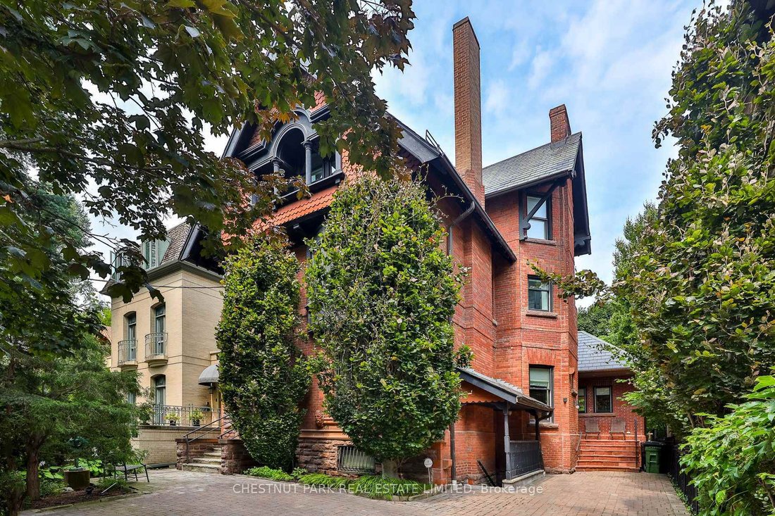 House in Toronto, Ontario, Canada 2 - 17733841
