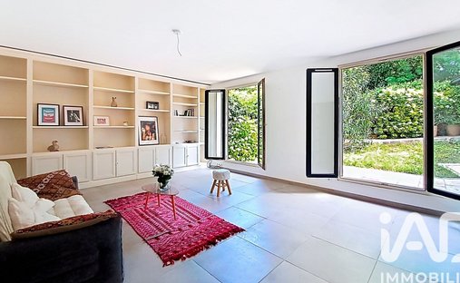 House in Le Centre, Meudon, France 1