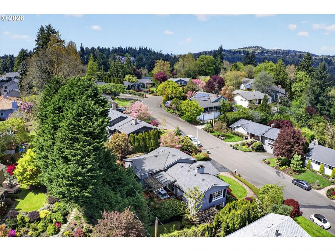 House in Lake Oswego, Oregon, United States 4 - 17733531