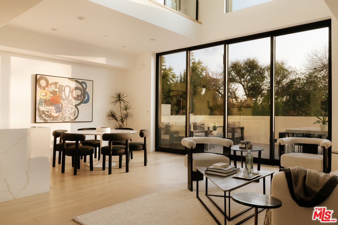 Condo in Los Angeles, California, United States 1 - 17733864