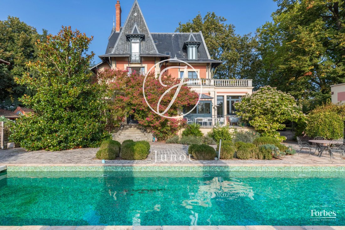 House in Chatou, Ile-de-France, France 2 - 16583567