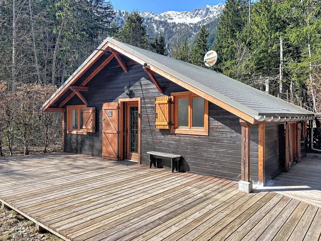 Chalet in Chamonix-Mont-Blanc, Auvergne-Rhône-Alpes, France 1 - 17733462