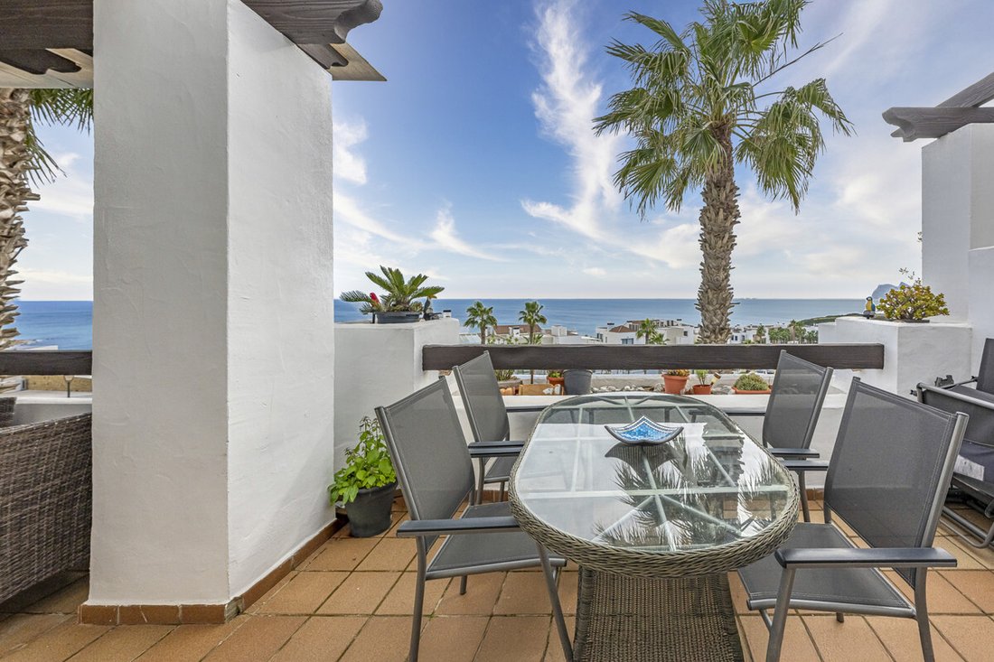 Apartment in La Alcaidesa, San Roque, Andalusia 4 - 17573547
