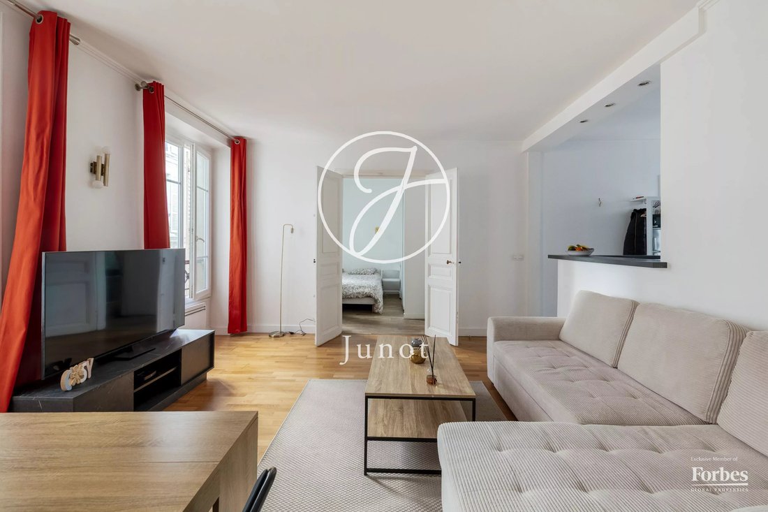 Apartment in Clichy-Trinité, Paris 9e Arrondissement, Paris 1 - 17671481