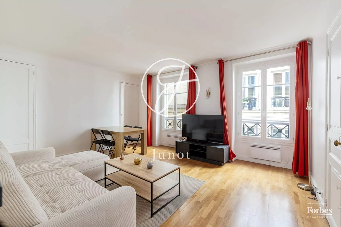 Apartment in Clichy-Trinité, Paris 9e Arrondissement, Paris 2 - 17671481
