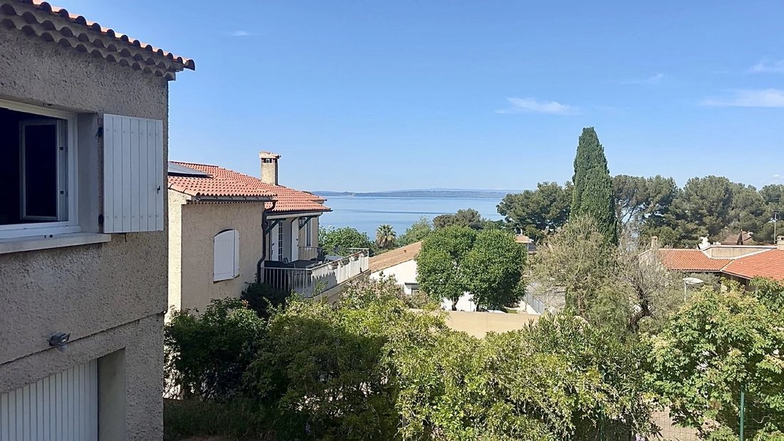 Villa in Jonquieres Est, Berre-l'Etang, France 4 - 17733535