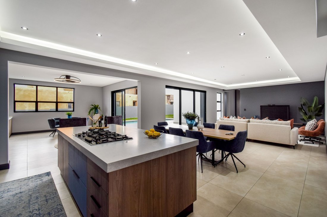 House in Sunderland Ridge AH, Gauteng, South Africa 2 - 17733966