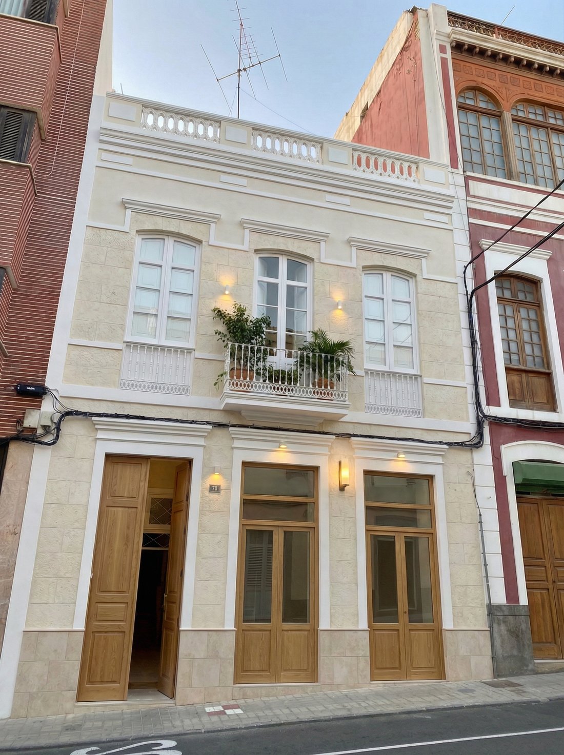 Chalet in Triana, Las Palmas de Gran Canaria, Spain 3 - 17734057