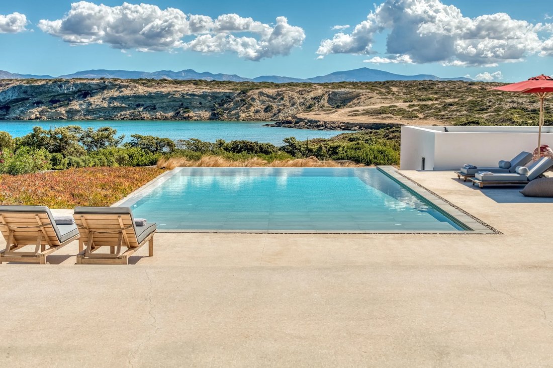 Villa in Paros, Aegean, Greece 2 - 17724091