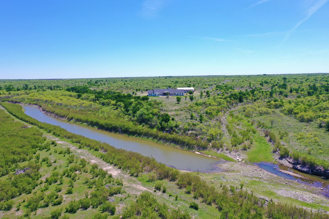 Farm Ranch in Voss, Texas, United States 2 - 17734146
