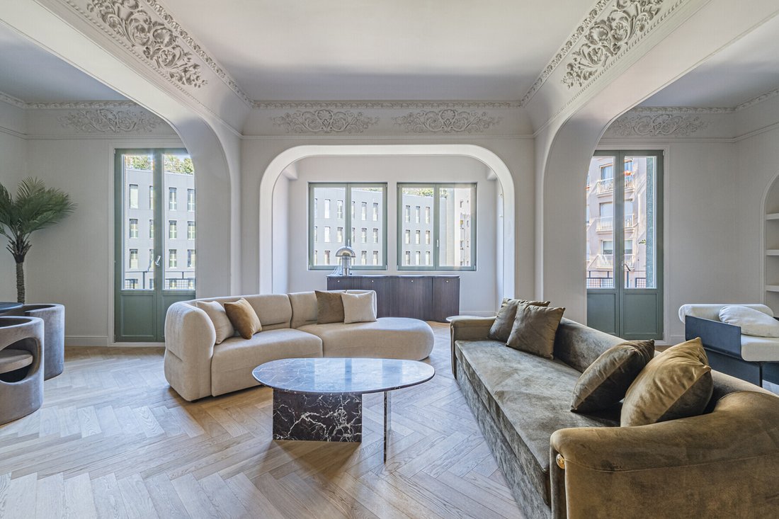 Apartment in Eixample, Barcelona, Spain 1 - 17734165