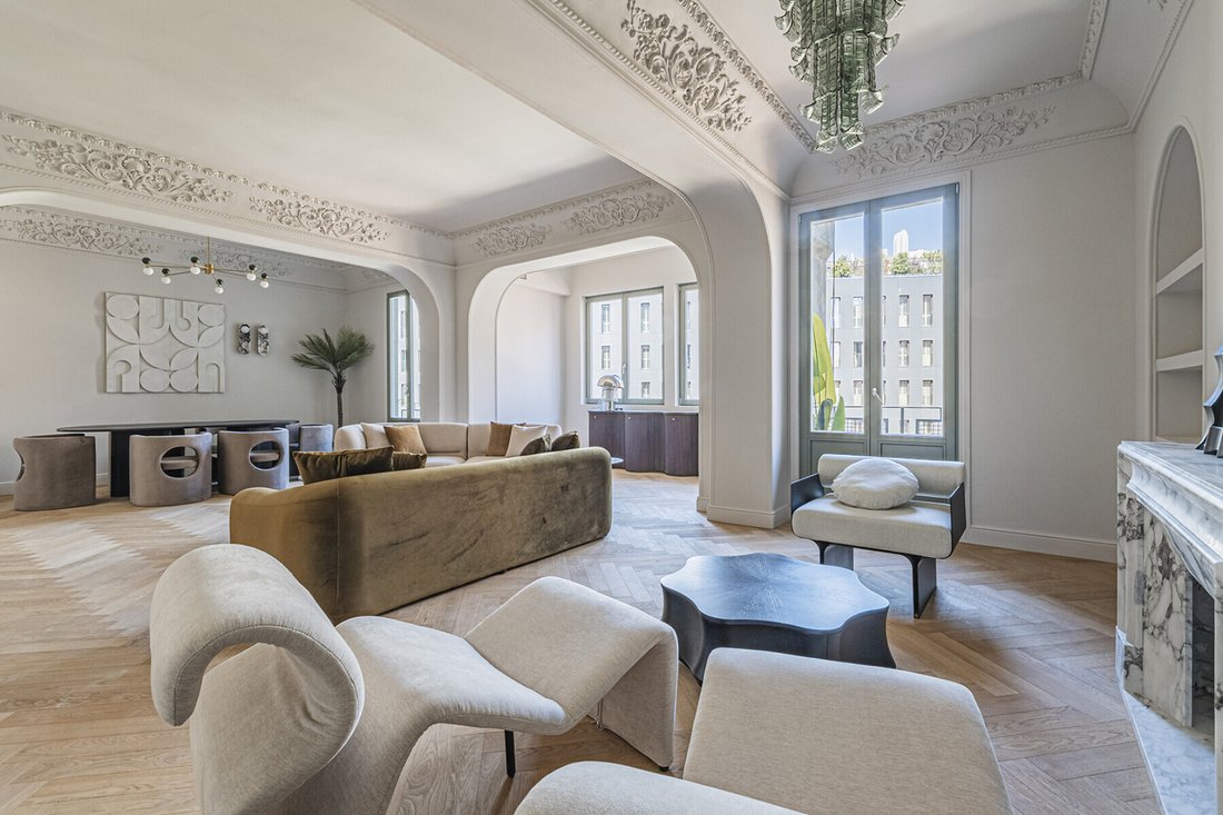 Apartment in Eixample, Barcelona, Spain 3 - 17734165