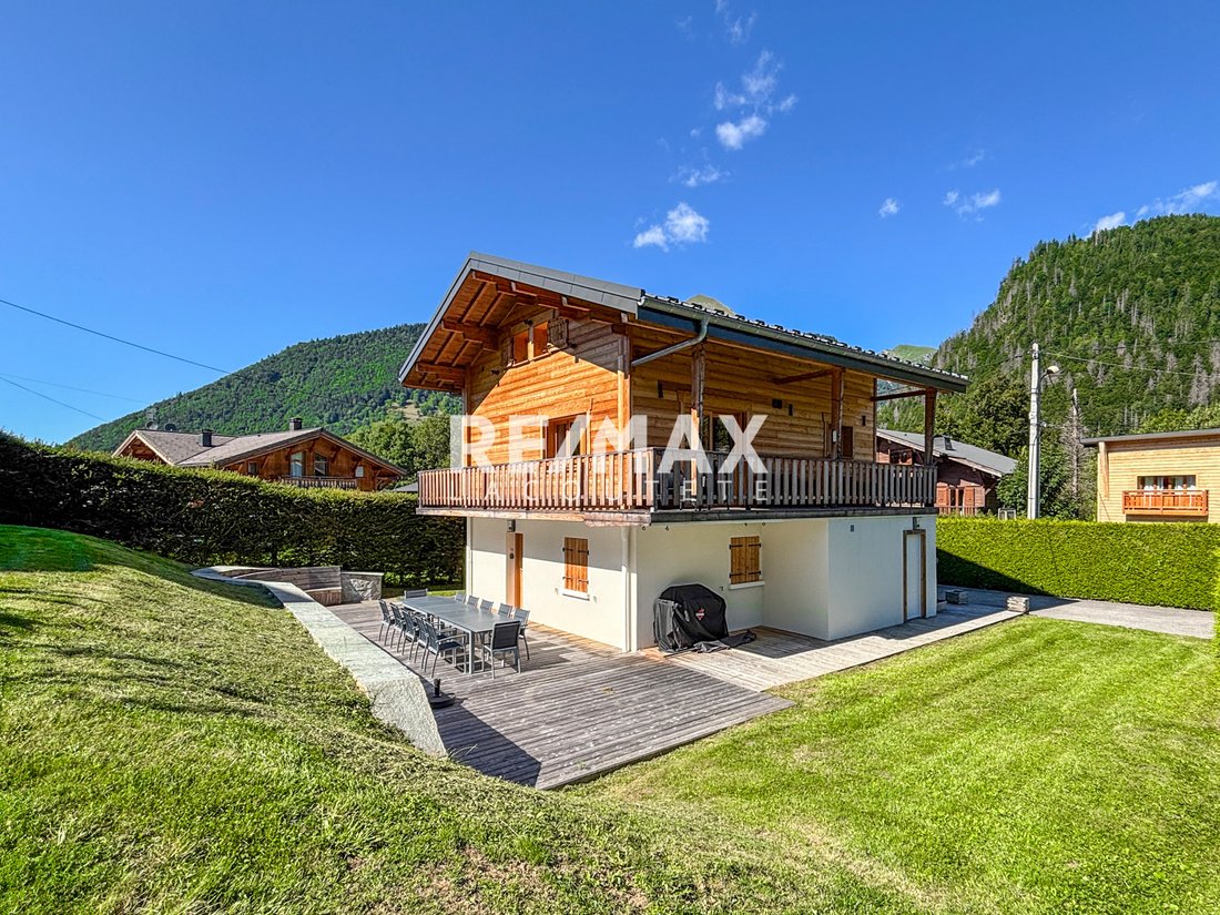 Chalet in Morzine, Auvergne-Rhône-Alpes, France 1 - 17734263