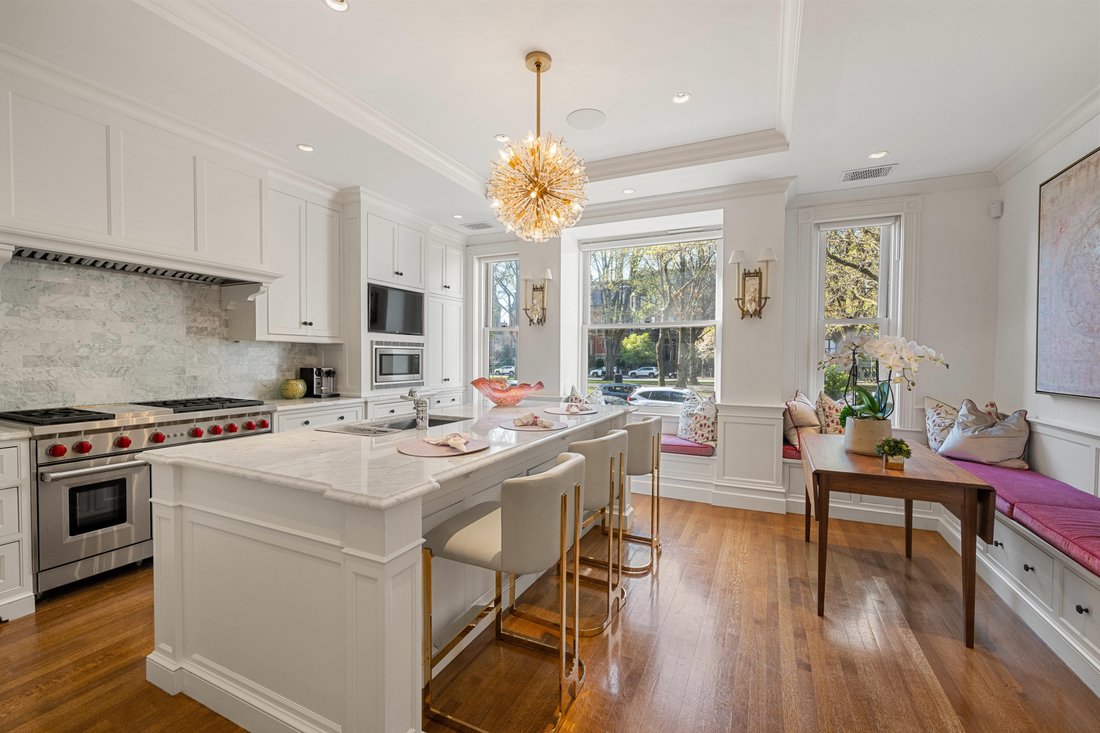 Condo in Boston, Massachusetts, United States 3 - 17734260