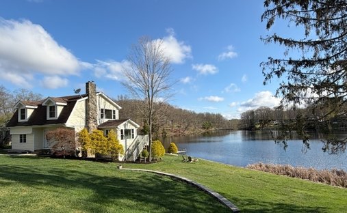 House in Sparta, New Jersey, United States 1