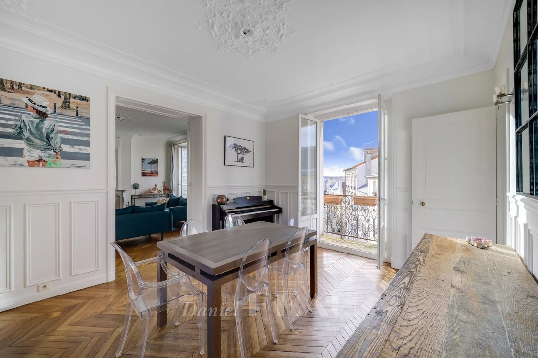 Apartment in Montreuil, Versailles, France 3 - 17380606