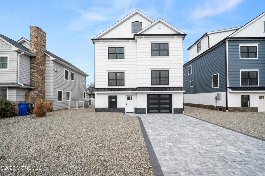 House in Brick Township, New Jersey, United States 2 - 17734372