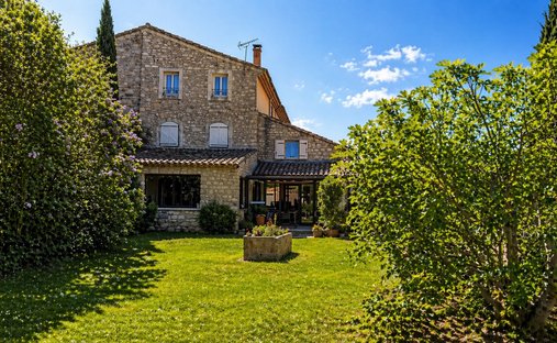 House in Nevons-route d'Apt, L'Isle-sur-la-Sorgue, France 1