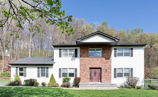 House in Airmont, New York, United States 1
