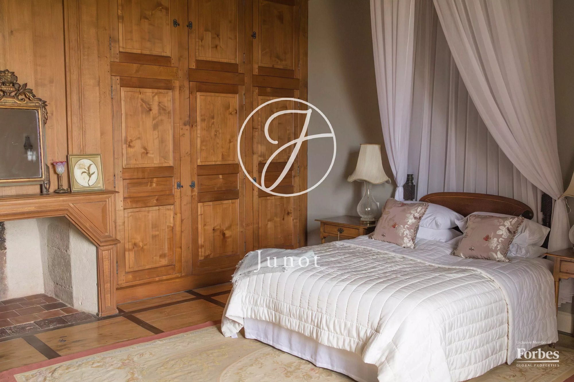Château Vic Fezensac 503.14 Sqm 9 Rooms