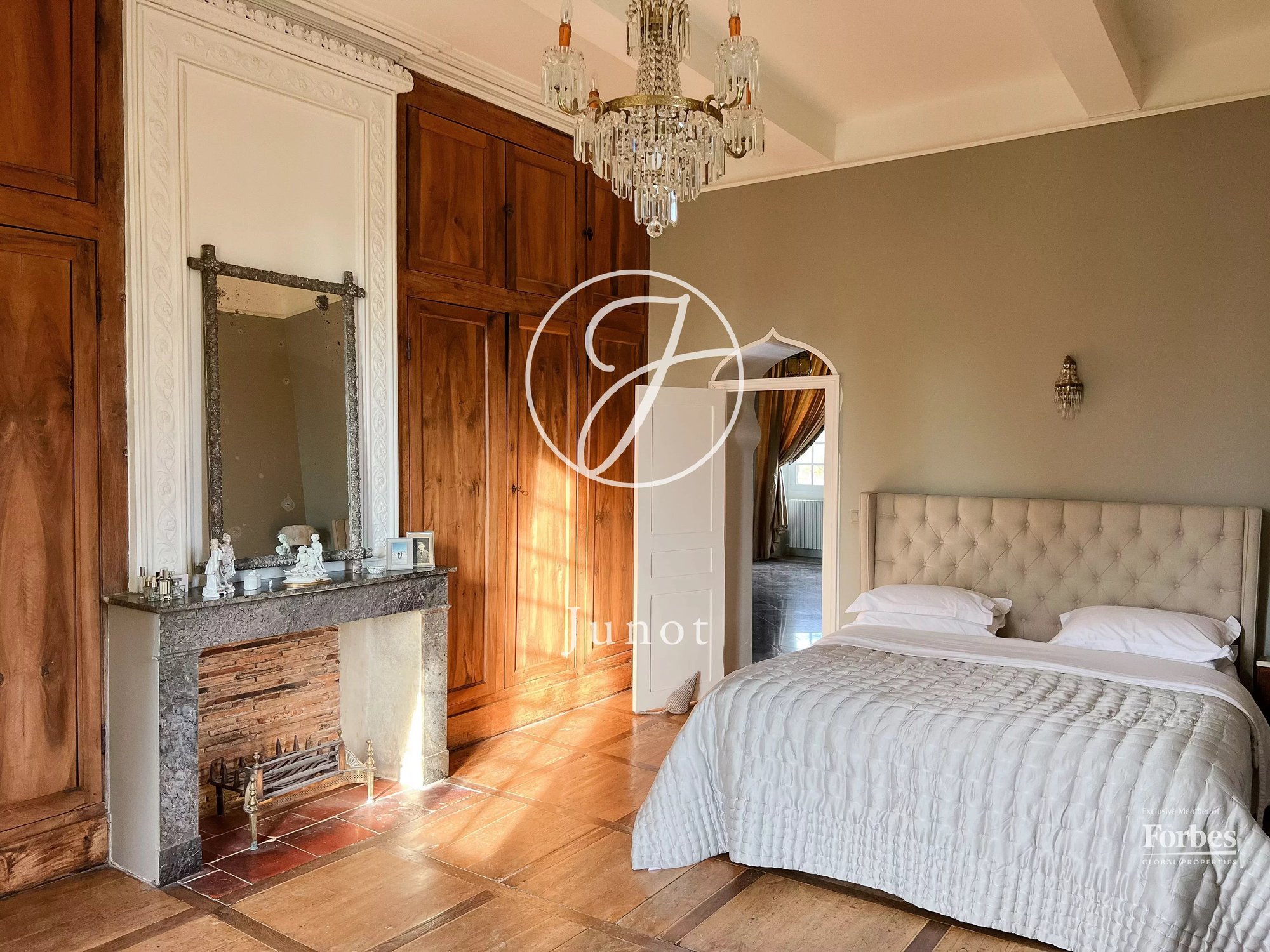 Château Vic Fezensac 503.14 Sqm 9 Rooms