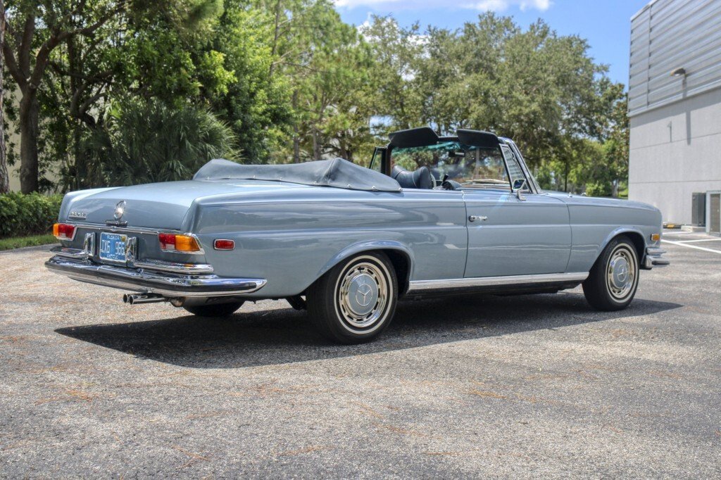 Mercedes Benz 280SE in Sarasota, FL, United States 3 - 17735369