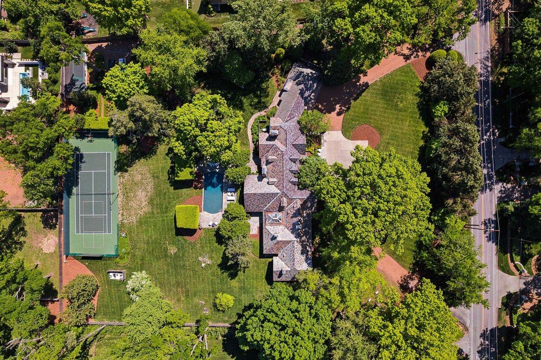 House in Forest Hills, Tennessee, United States 1 - 16789807