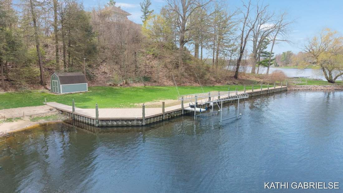 House in Fruitport Charter Township, Michigan, United States 5 - 17735141