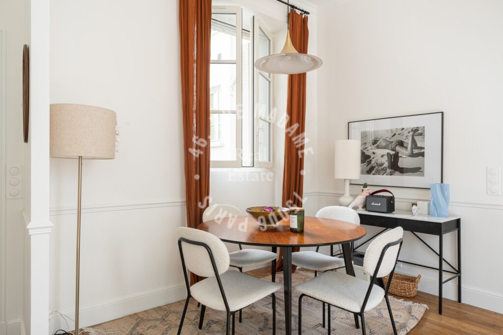 Apartment in Odéon, Paris 6e Arrondissement, Paris 4 - 17735259