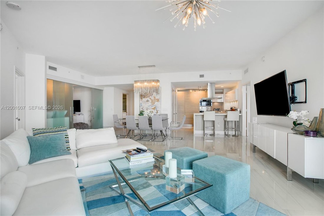 Condo in North Miami Beach, Florida, United States 5 - 17734899