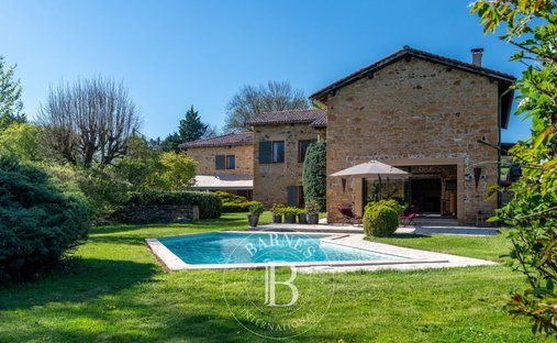 Haus in Bagnols, Auvergne-Rhône-Alpes, Frankreich 1