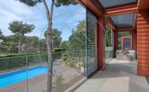 House in Mehun-sur-Yevre, Centre-Val de Loire, France 1
