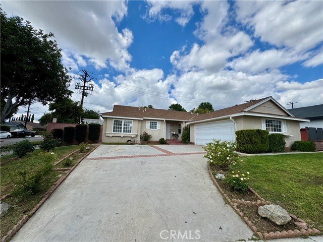 Montebello, California, United States 2 - 17735160