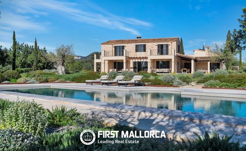 Villa in Bunyola, Balearic Islands, Spain 1