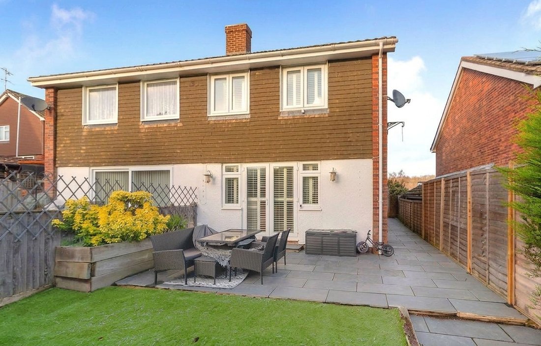 House in Uckfield, England 1 - 16734049