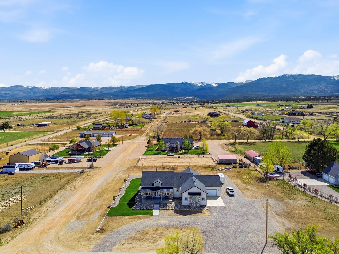 House in Fairview, Utah, United States 2 - 17734422