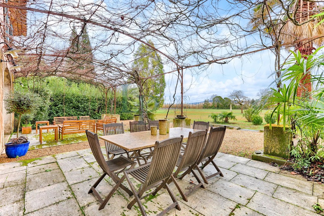 Country House in Saint-Rémy-de-Provence, Provence-Alpes-Côte d'Azur, France 4 - 17734527