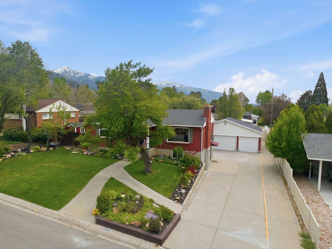 House in Holladay, Utah, United States 2 - 17734423