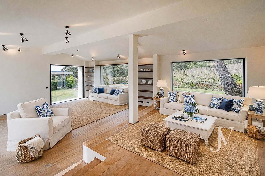 Villa in Fuencarral-El Pardo, Madrid, Spain 5 - 17735222