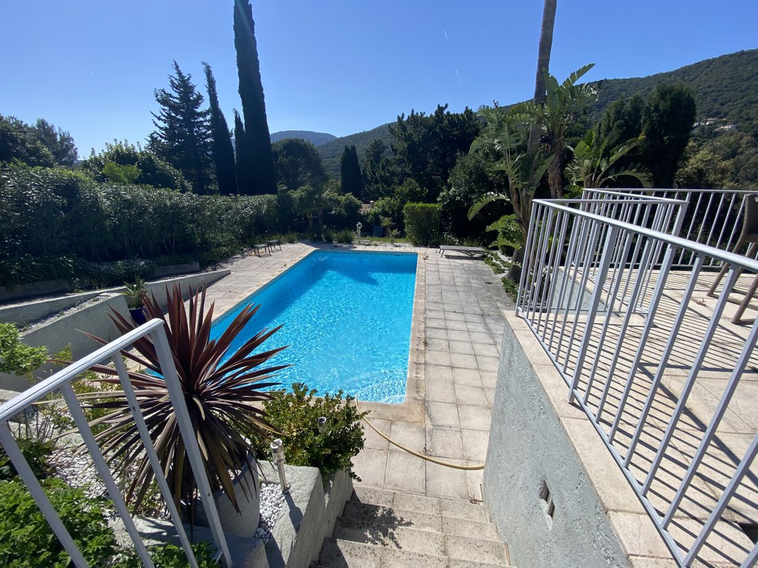 House in La Croix-Valmer, Provence-Alpes-Côte d'Azur, France 2 - 17735312