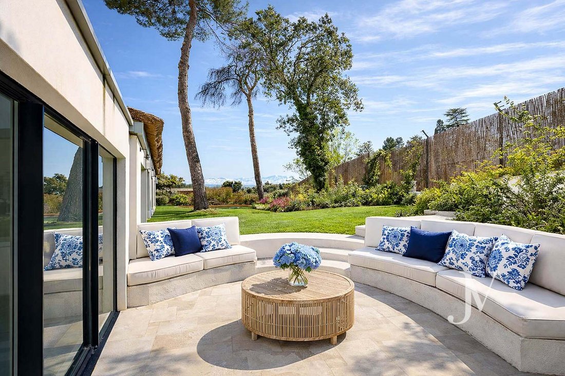Villa in Fuencarral-El Pardo, Madrid, Spain 2 - 17735222