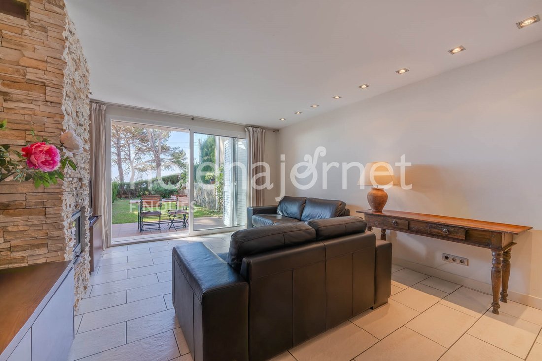 Townhouse in Sant Feliu de Guixols, Catalonia, Spain 3 - 17443599