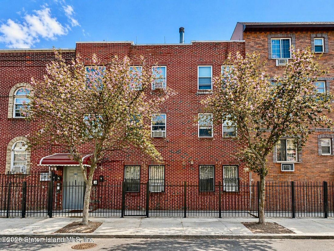 House in New York, New York, United States 1 - 17734428