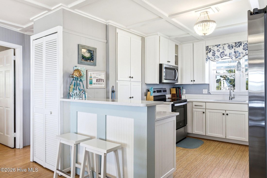 House in Oak Island, North Carolina, United States 3 - 17735035