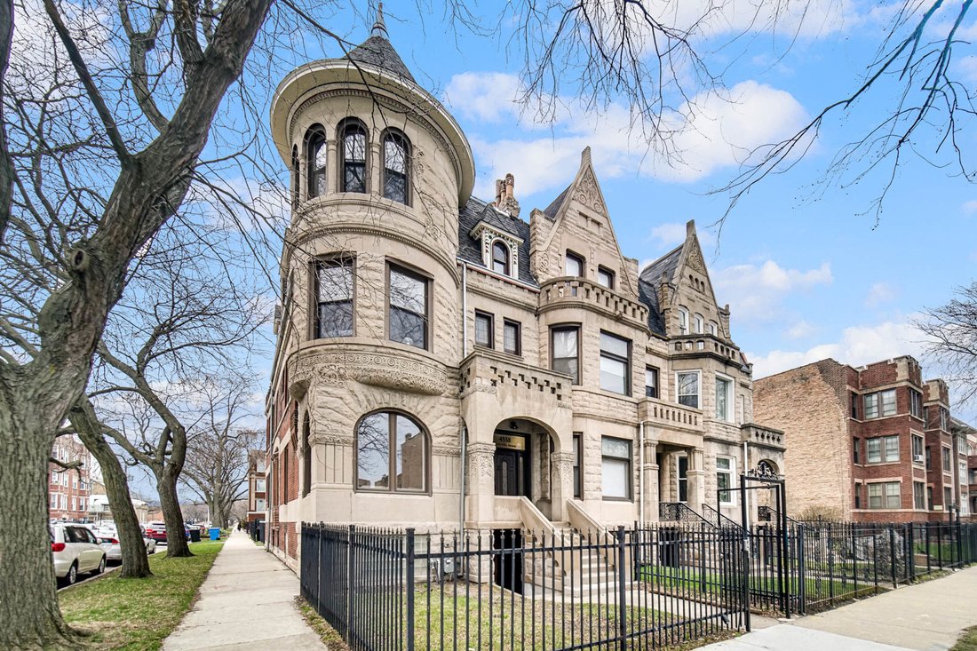 House in Chicago, Illinois, United States 1 - 17739208